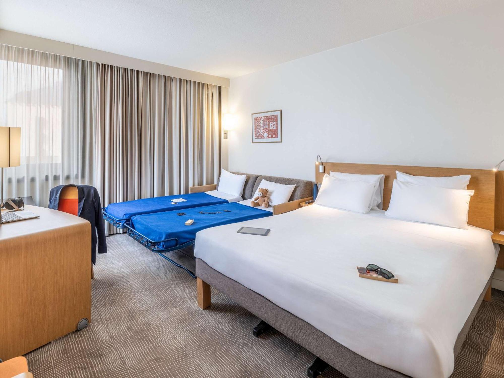 Hotel Novotel Centre 4*