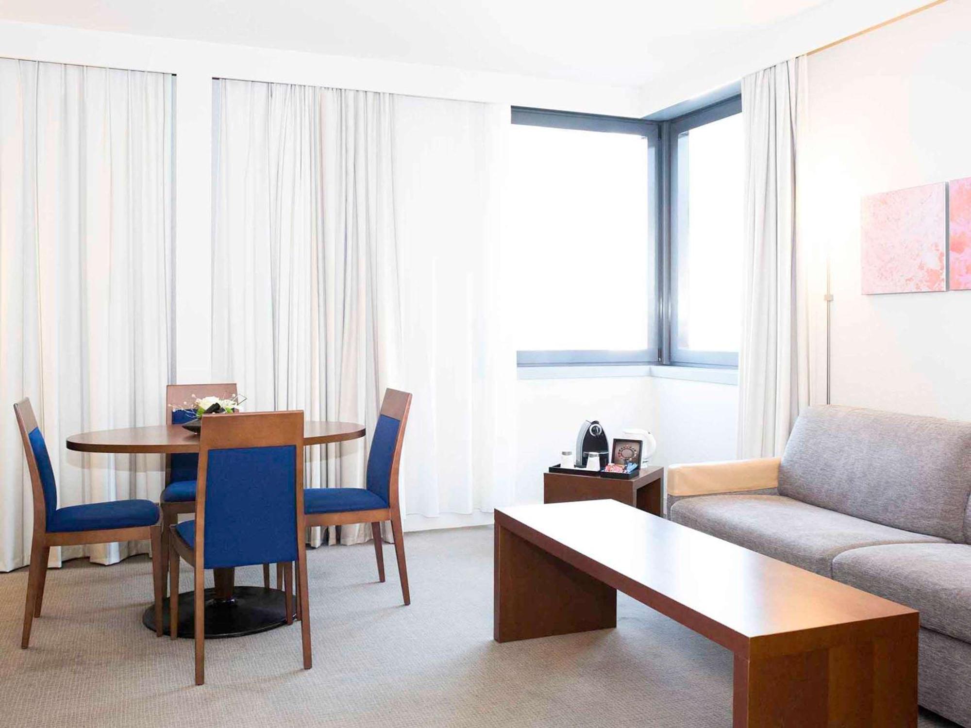 Novotel Centre 4*