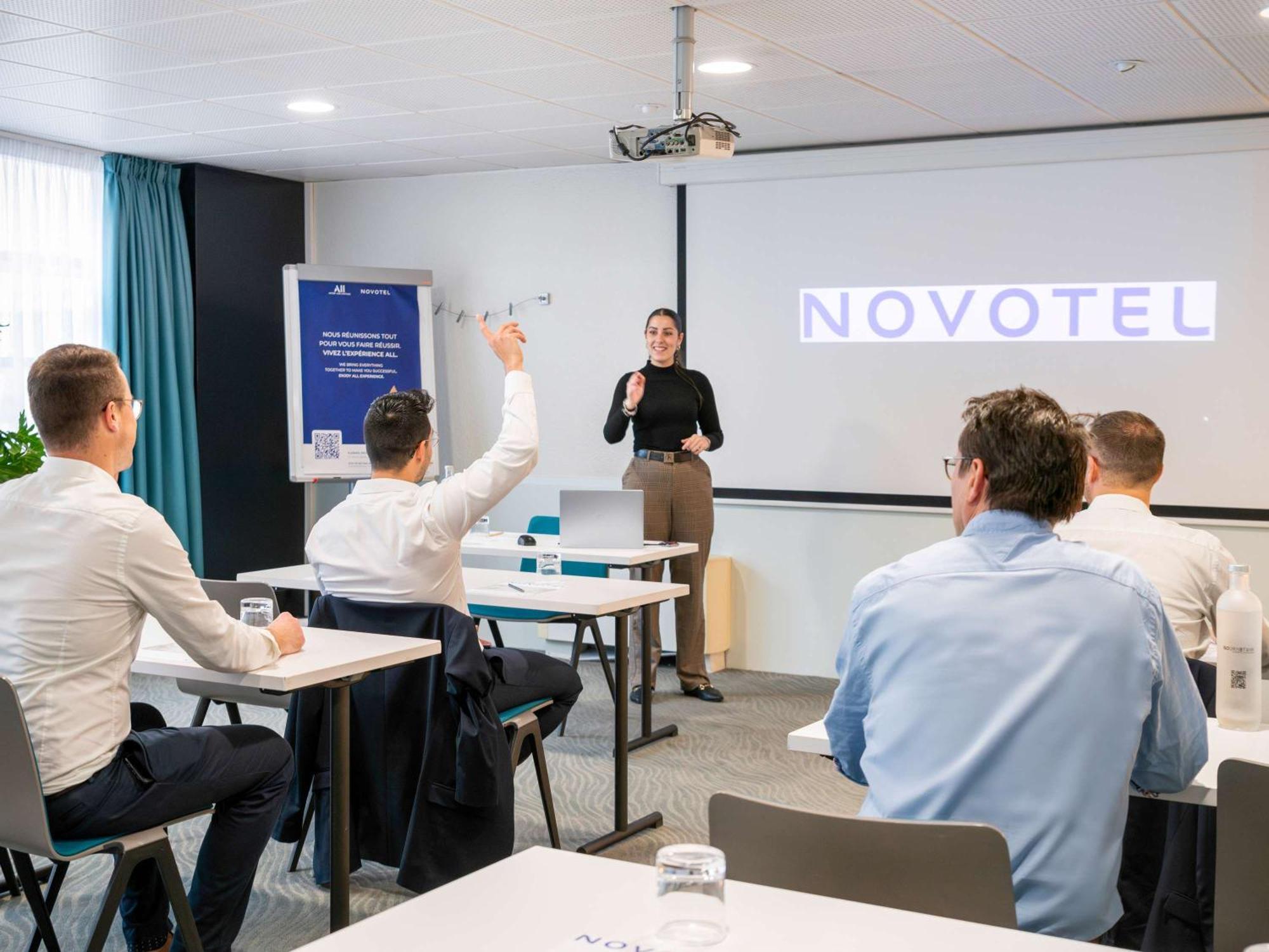 Hotel Novotel Centre 4*